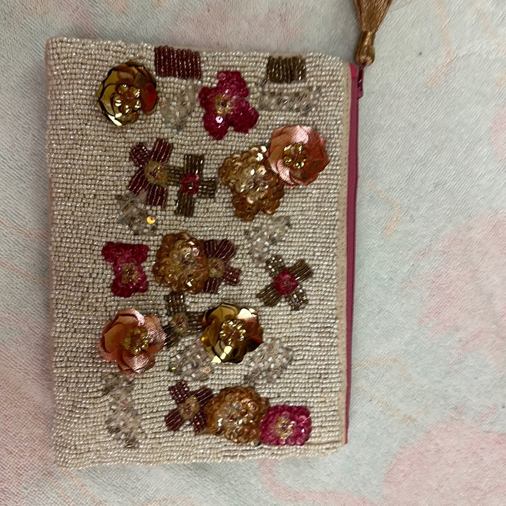 Fully beaded make up bag, 5” x 7” zipper top